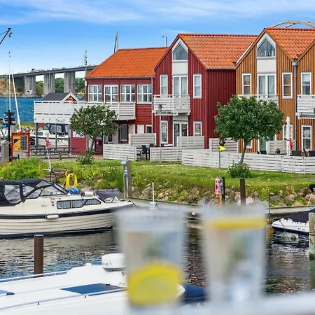 Reimer - 10m From The Sea By Interhome