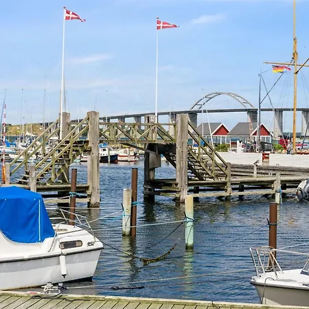 Reimer - 10m From The Sea By Interhome Daire *