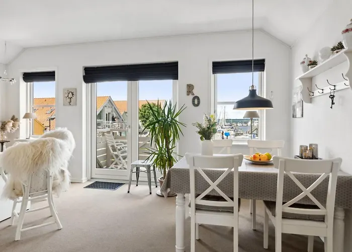 Lejlighed Reimer - 10m From The Sea By Interhome *